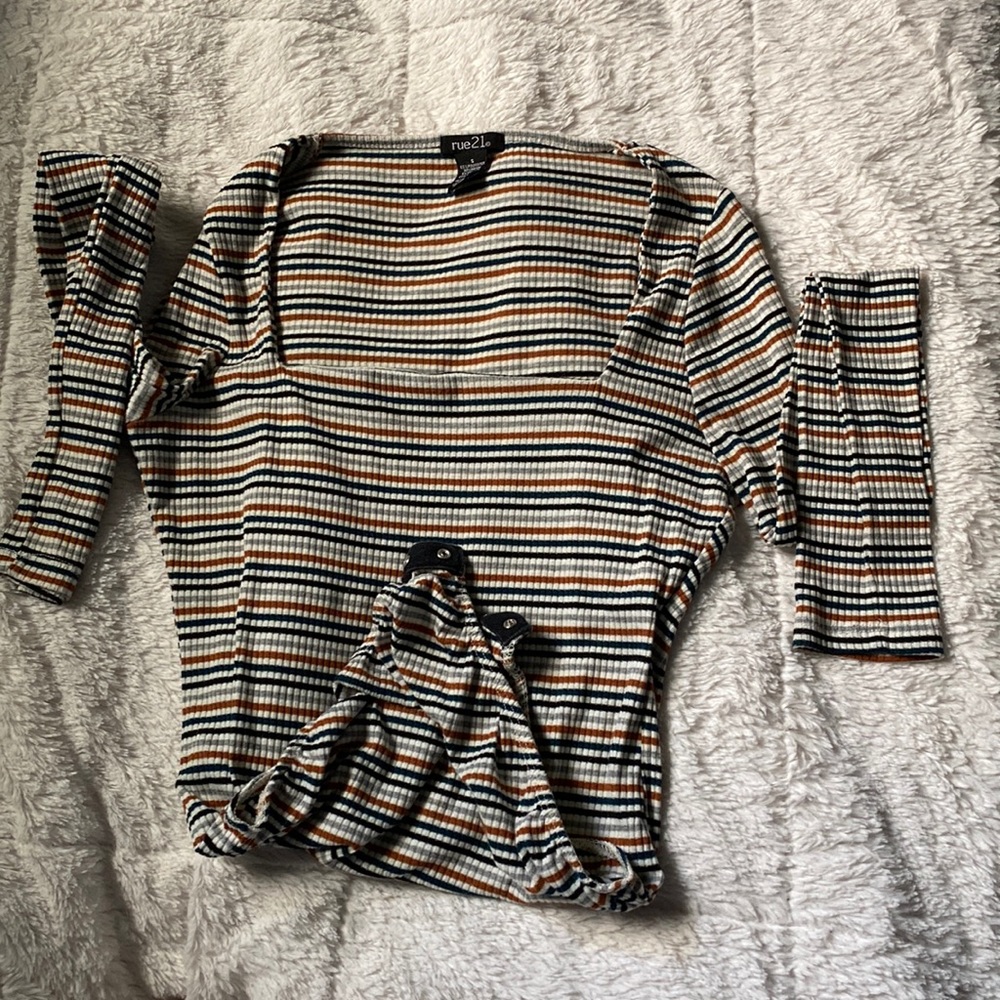 Rue21 small body suit